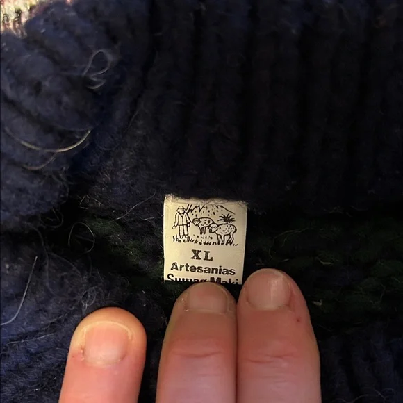 Men's Multicolor Patterned Sweater - Picture 5 of 7